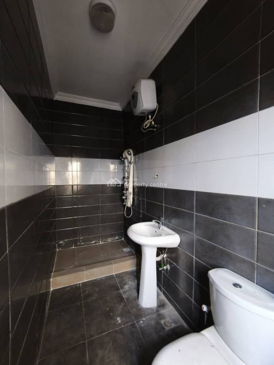 Very Spacious Mini Flat with Guest Toilet, Behind Blenco Ilasan Lekki, Ilasan, Lekki, Lagos, Mini Flat (room and Parlour) for Rent