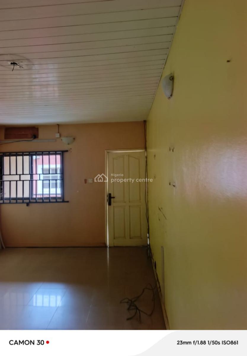 3 Units of Well Maintained 4 Bedroom Terraced Duplexes, Magodo Phase 1, Gra Phase 1, Magodo, Lagos, Terraced Duplex for Sale
