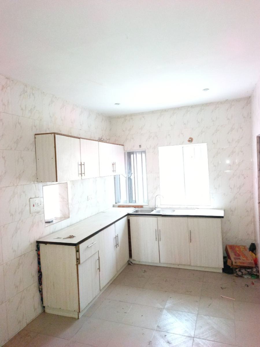 Smart Spacious 4 Bedrooms Terrace Duplex with Bq, in Estate at Abraham Adesanya Axis, Ajah Lagos, Ajah, Lagos, Terraced Duplex for Rent