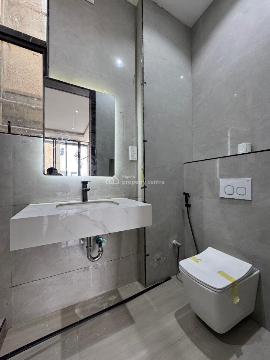 Grand Luxurious 3 Bedroom Apartments in a High End Location, Lekki Phase 1, Lekki, Lagos, Flat / Apartment for Sale