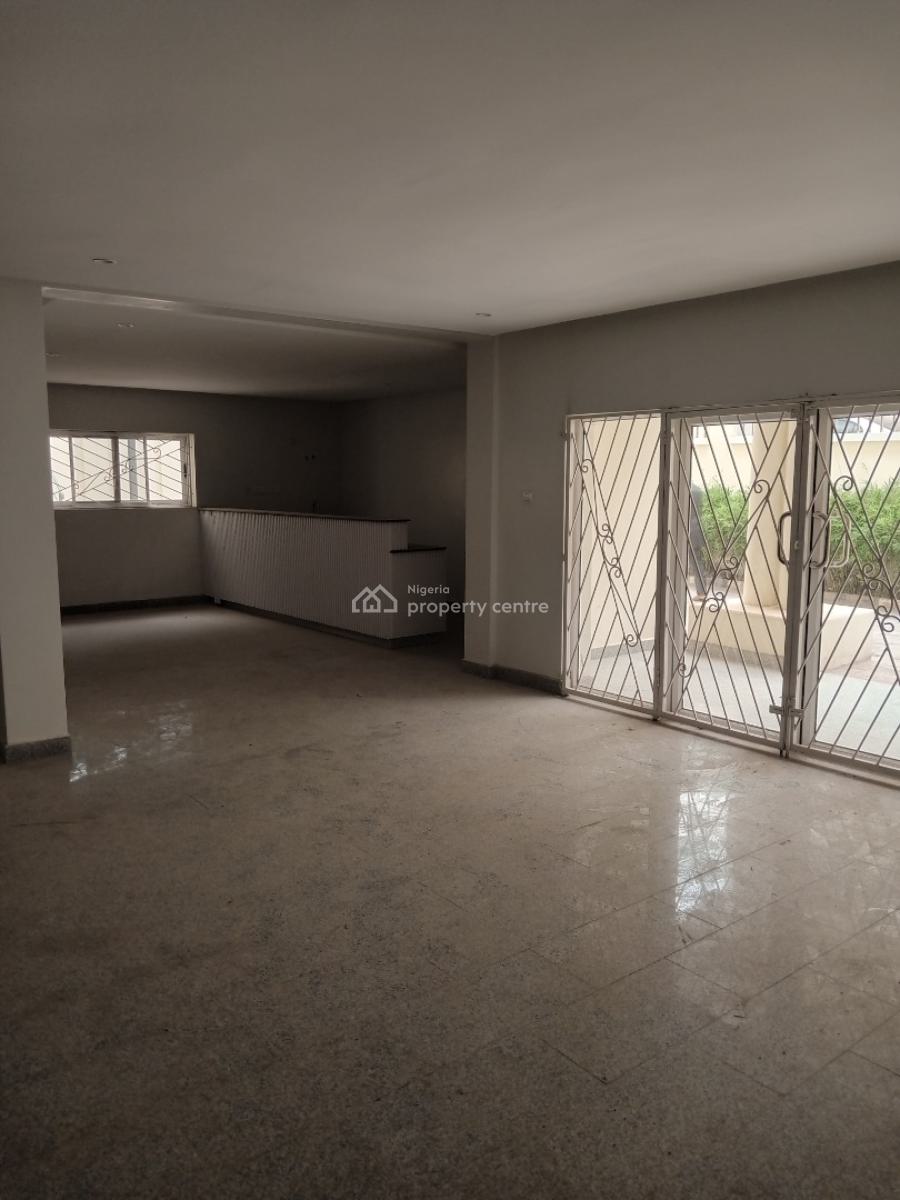 a Well-built Spacious 8 Bedroom Fully Detached Duplex + Bqs, Maitama District, Abuja, Detached Duplex for Rent