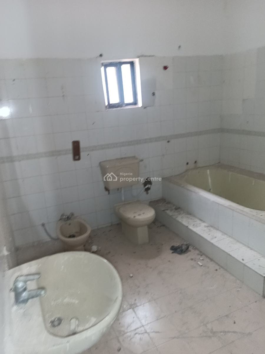 Upstairs, Spacious Lovely Mini Flat + Balcony and Massive Bathroom, Marina Estate, Badore, Ajah, Lagos, Mini Flat (room and Parlour) for Rent