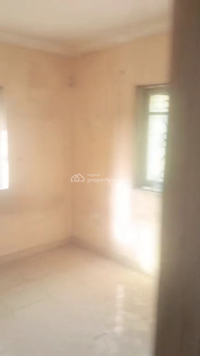 Standard and Executive  Two Bedroom Flat, Adekunle, Yaba, Lagos, Flat / Apartment for Rent