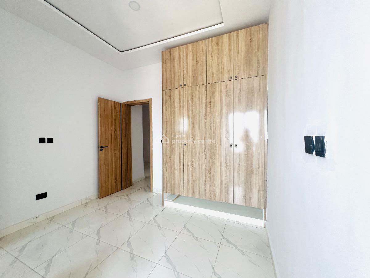 Contemporary 4 Bedroom Duplex with Swimming Pool and Bq, Vgc, Vgc, Lekki, Lagos, Terraced Duplex for Sale