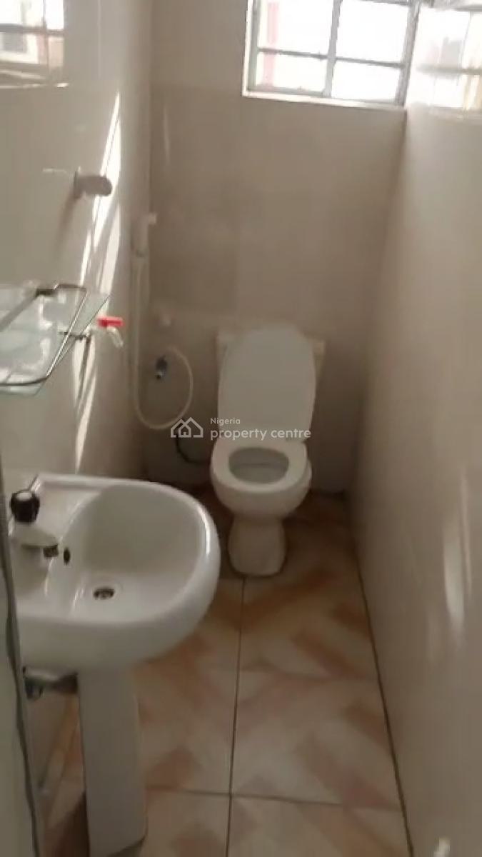 Spacious Miniflat Upstairs with Running Water, Full Tiles,screeded Etc, Off Lawanson Right Side, Surulere, Lagos, Mini Flat (room and Parlour) for Rent