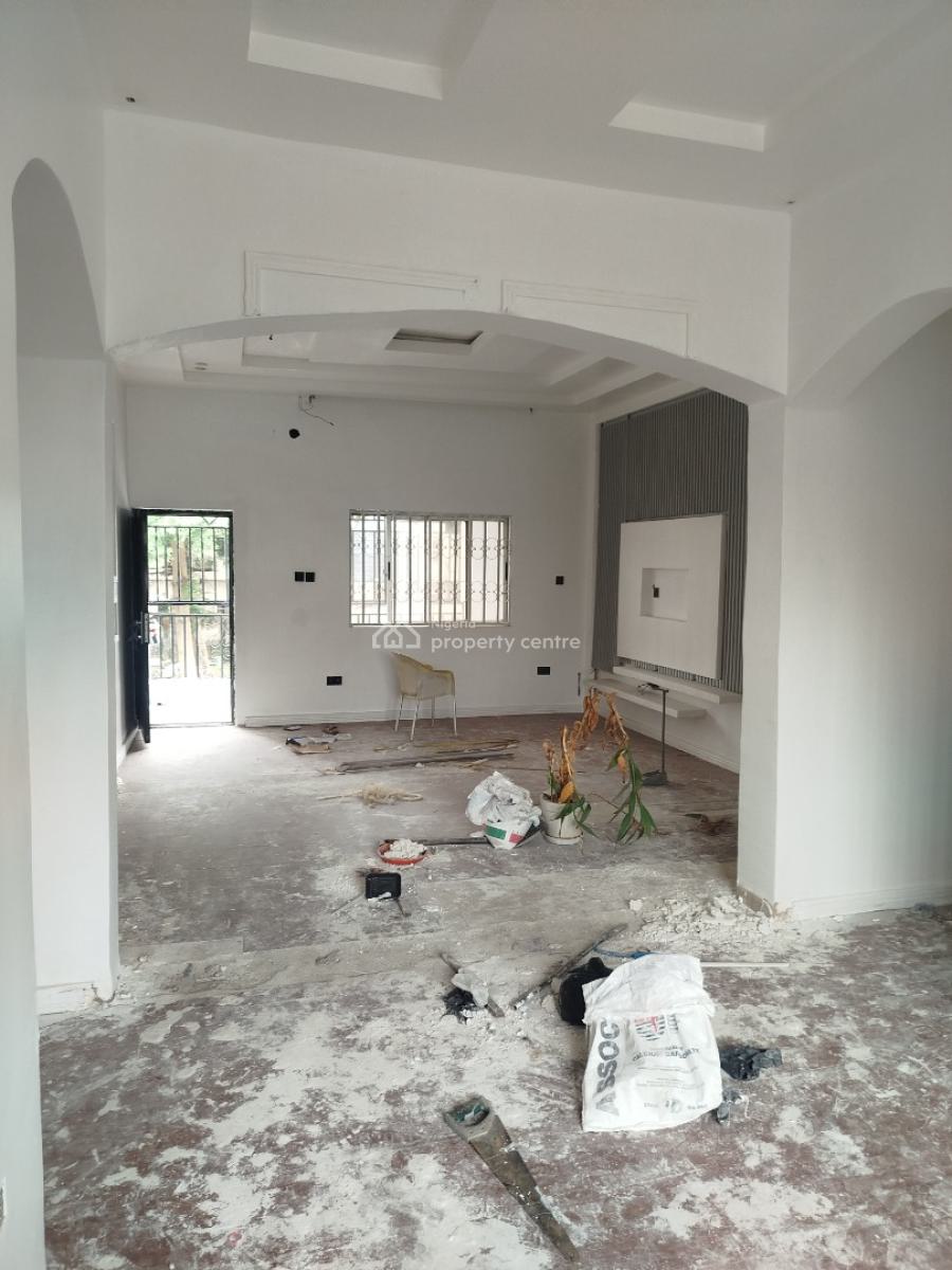 Specious Three Bedroom Apartment, Off Amino Kano Crescent, Wuse 2, Abuja, Flat / Apartment for Rent