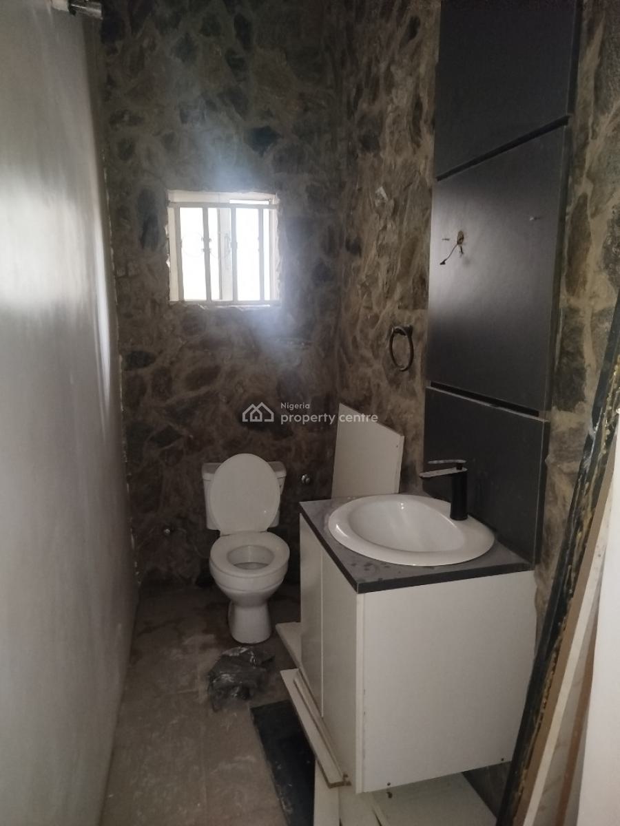 Specious Three Bedroom Apartment, Off Amino Kano Crescent, Wuse 2, Abuja, Flat / Apartment for Rent