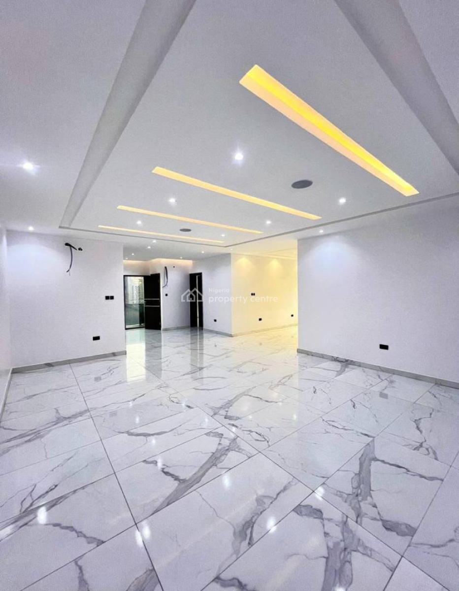 Luxury and Spacious  3 Bdroom Apartment with Bq and Elevator, Lekki Phase 1, Lekki, Lagos, Flat / Apartment for Sale