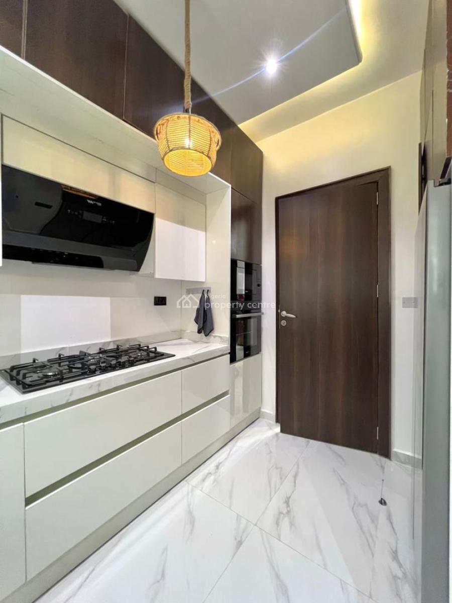 Lovely 2 Bedrooms Flat on The 3rd Floor with Elevator, Lekki Phase 1, Lekki, Lagos, Flat / Apartment Short Let