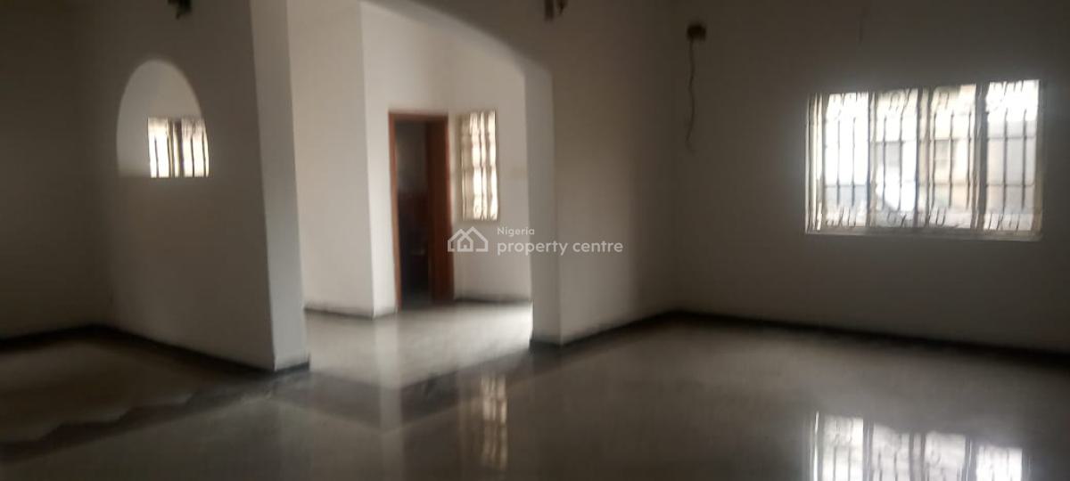 Well Maintained 5 Bedroom Semi Detached Duplex with 2 Rooms Bq, Lekki Phase 1, Lekki, Lagos, Semi-detached Duplex for Rent