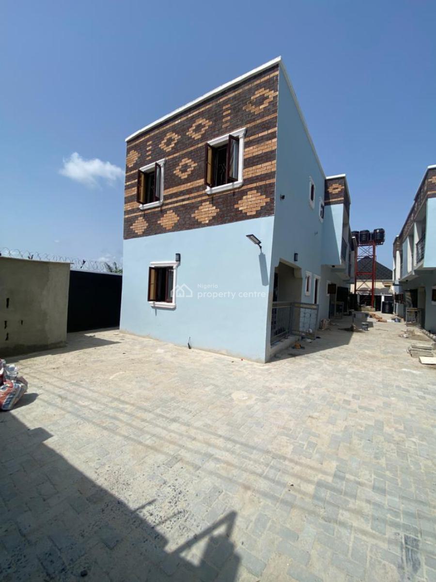 2 Bedroom Flat with Bq & Miniflats, Bogije, Ibeju Lekki, Lagos, Block of Flats for Sale