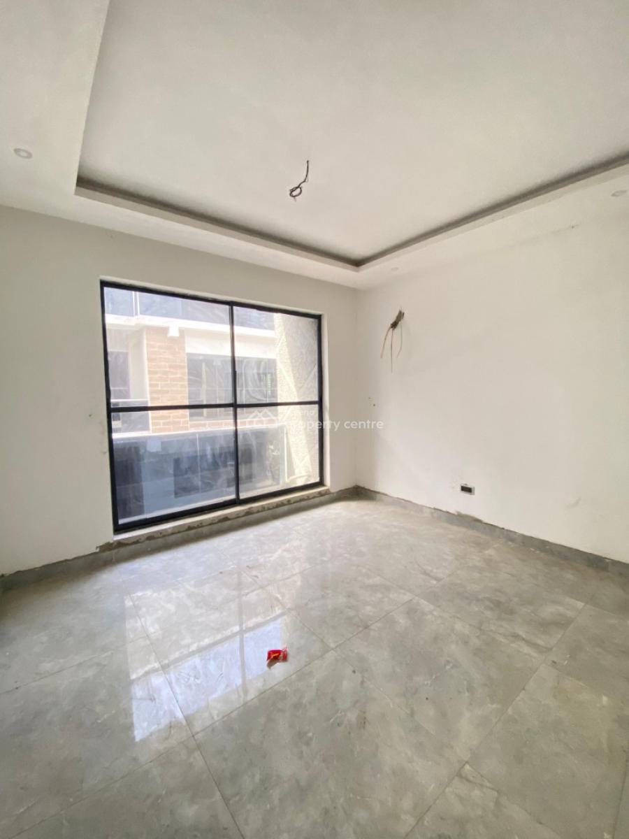 5 Bedrooms Semi Detached Duplex in a Gated Estate, Ikate, Lekki, Lagos, Semi-detached Duplex for Sale