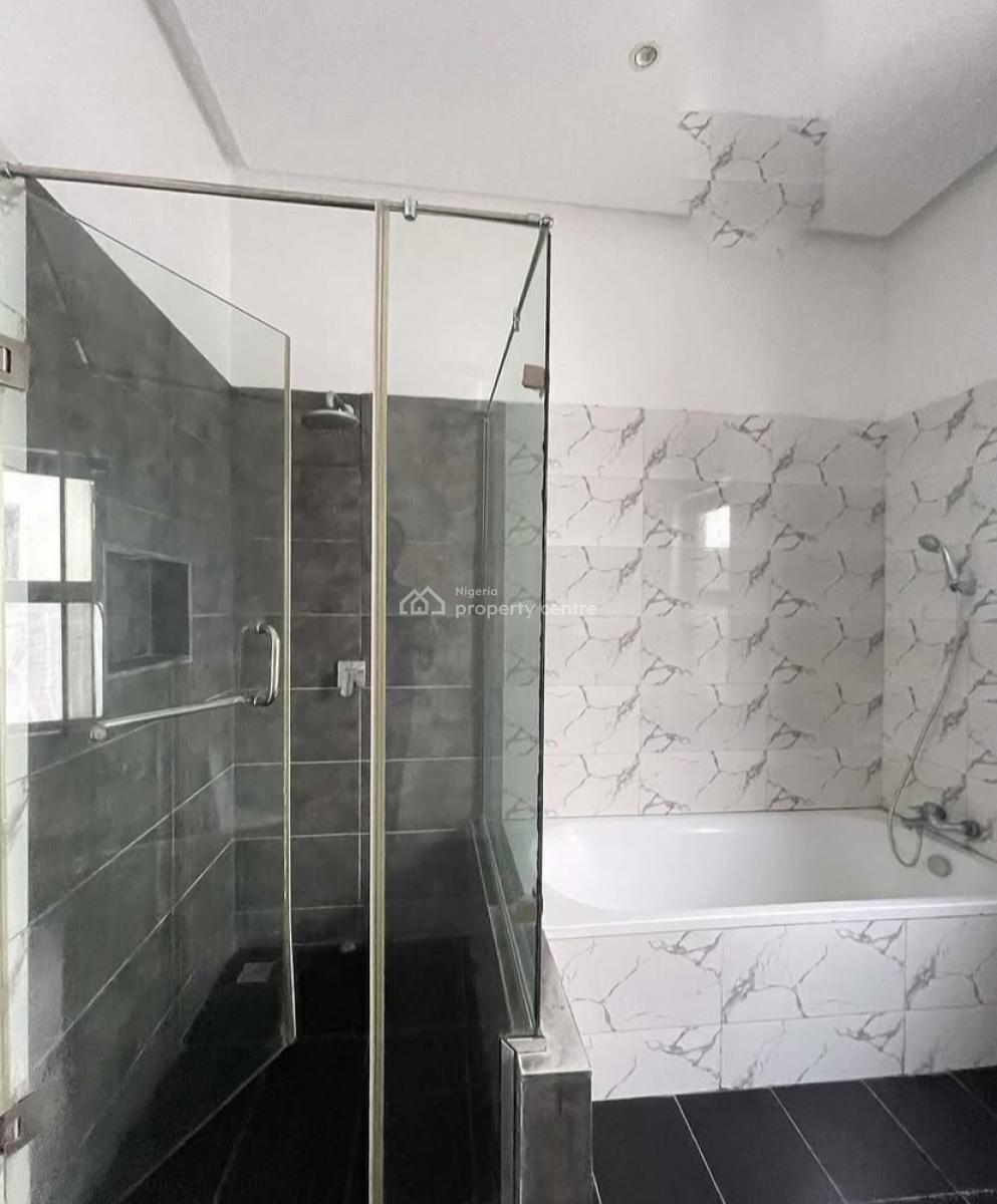 Serviced 4 Bedroom Terrace Duplex with B.q, Lekki Phase 1, Lekki, Lagos, Terraced Duplex for Rent