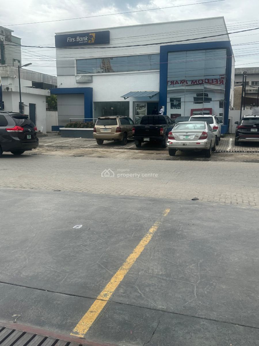 Commercial Property, Occupied By a Bank, Saka Tinubu Street, Victoria Island (vi), Lagos, Plaza / Complex / Mall for Sale