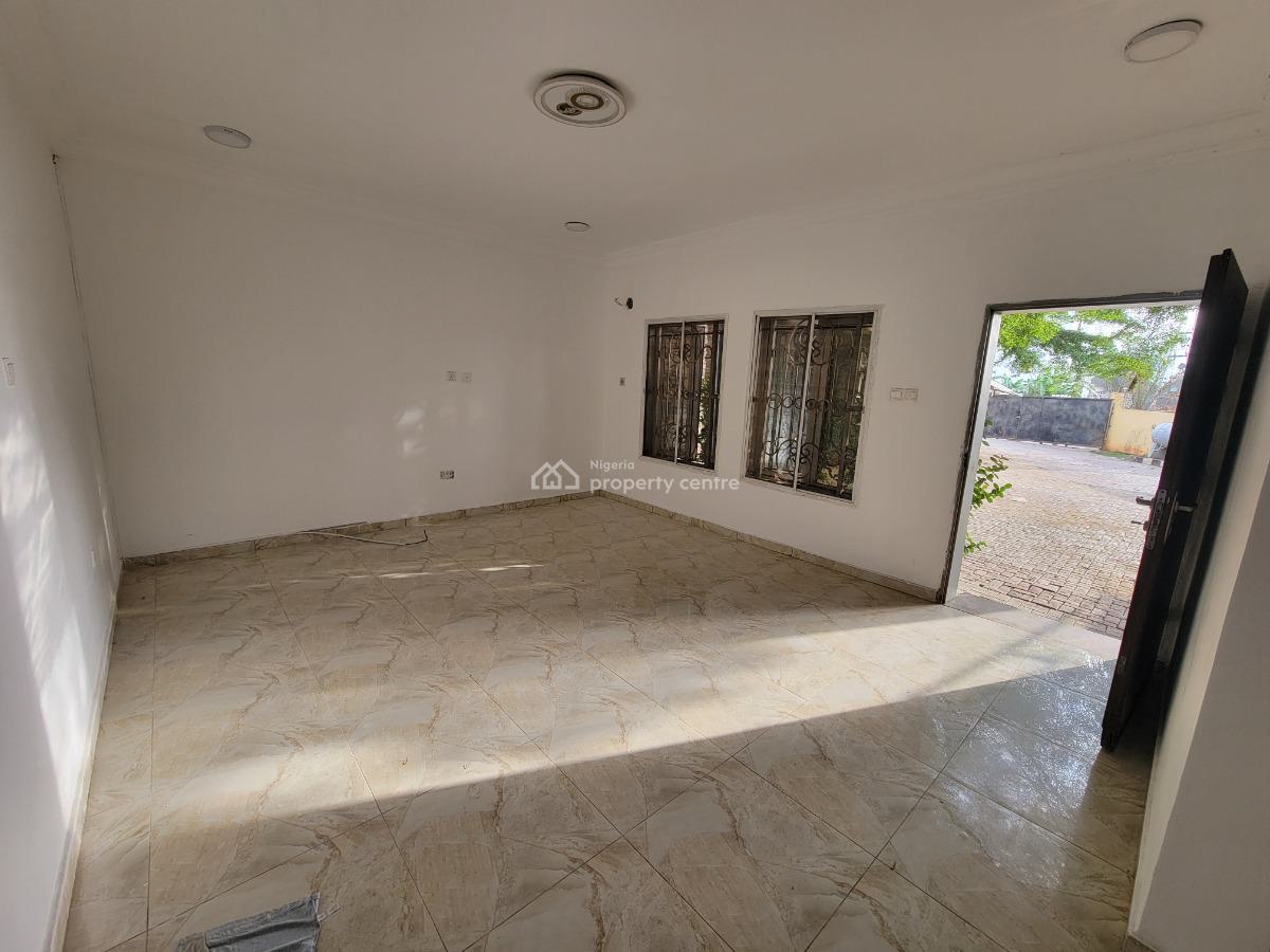5 Bedroom Terrace Duplex with a Room Bq, Guzape District, Abuja, Terraced Duplex for Rent