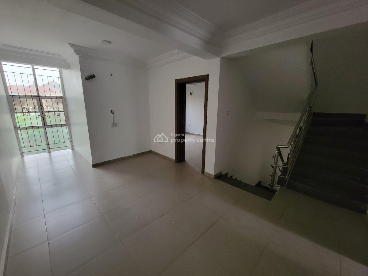 5 Bedroom Terrace Duplex with a Room Bq, Guzape District, Abuja, Terraced Duplex for Rent