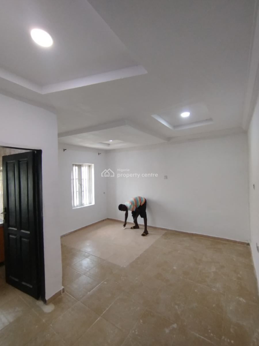 a Standard Mini Flats Upstairs and Close to The Road Pop Finishing, Badore Road One of The Estate, Ajah, Lagos, Mini Flat (room and Parlour) for Rent