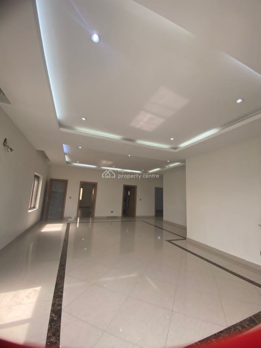 Serviced 3 Bedrooms Apartment with Bq, Lekki Phase 1, Lekki, Lagos, Flat / Apartment for Rent