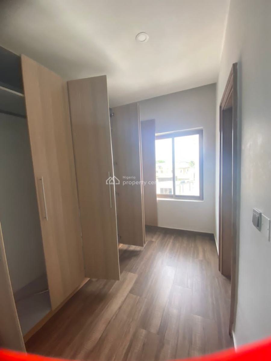 Serviced 3 Bedrooms Apartment with Bq, Lekki Phase One, Lekki, Lagos, Flat / Apartment for Rent