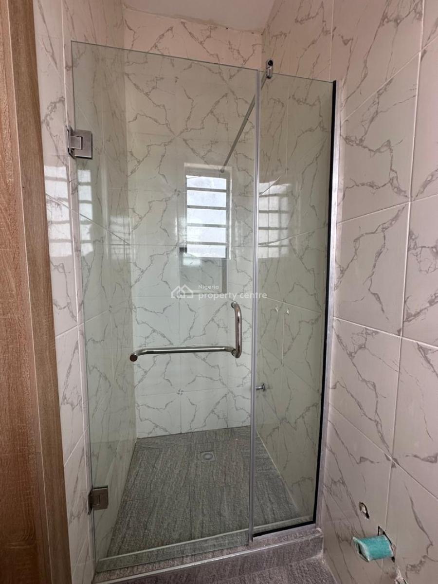 2 Bed Apartment Apartment with a Gym & Pool, Chevron Tollgate, Lekki, Lagos, Block of Flats for Sale