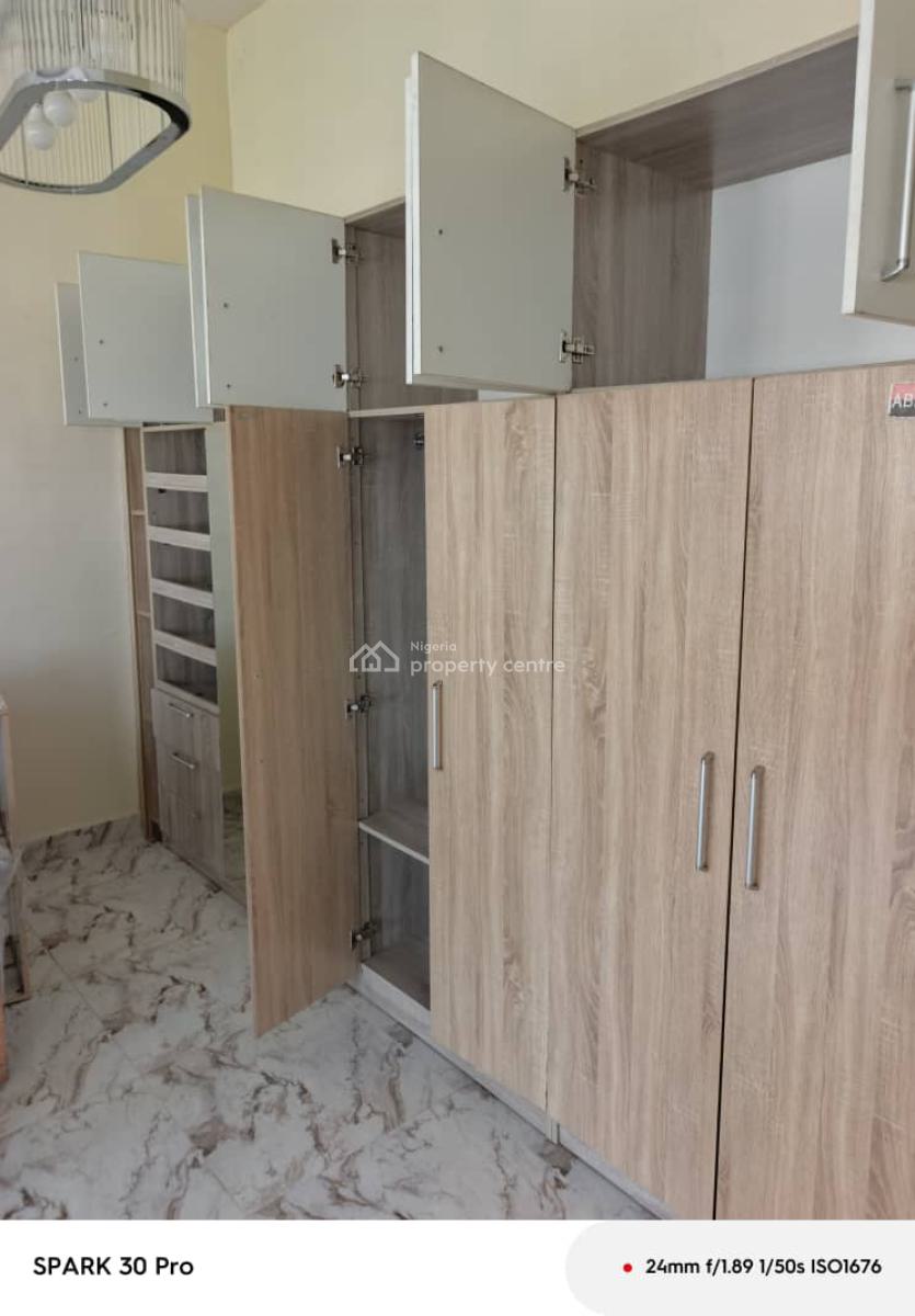Shared Apartment, Haris Drive, Lekki Expressway, Lekki, Lagos, Flat / Apartment for Rent