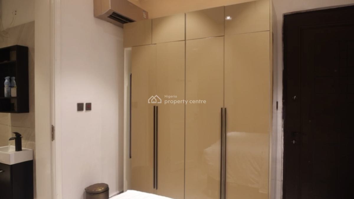 Fully Serviced 4 Bedroom Apartment for Holidaymakers, 8, Onitana Road, Ikoyi, Lagos, Flat / Apartment Short Let