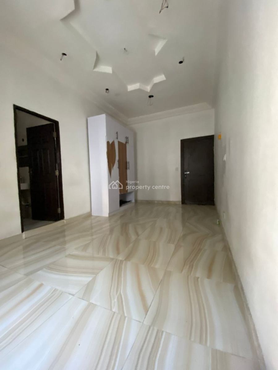 Single Room Upstairs Shared Apartment in Chevron, Chevy View Estate, Lekki, Lagos, Self Contain (single Rooms) for Rent