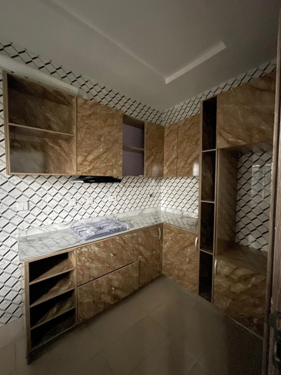 2 Bedroom Apartment, Ikota, Lekki, Lagos, Block of Flats for Sale