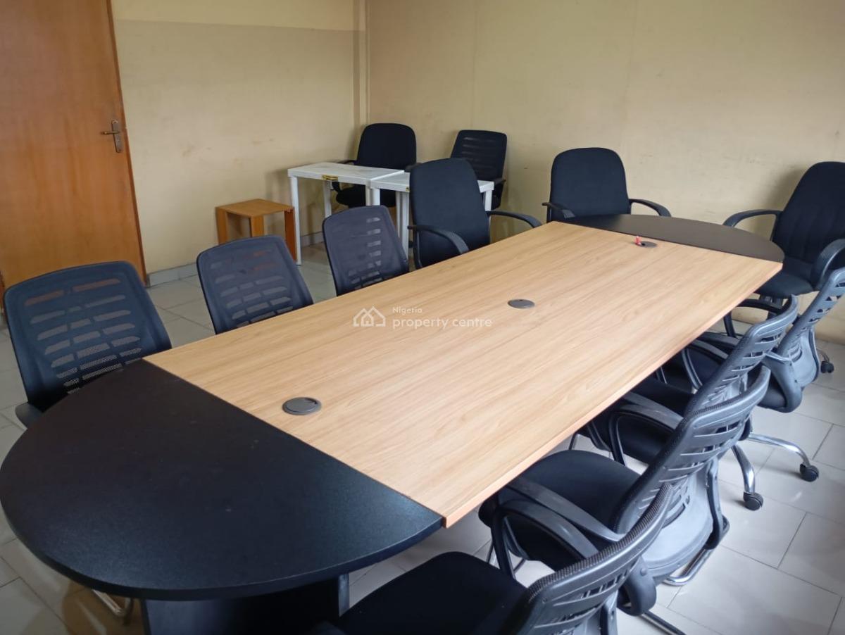 Boardroom, Obasa, Oba Akran, Ikeja, Lagos, Conference / Meeting / Training Room for Rent