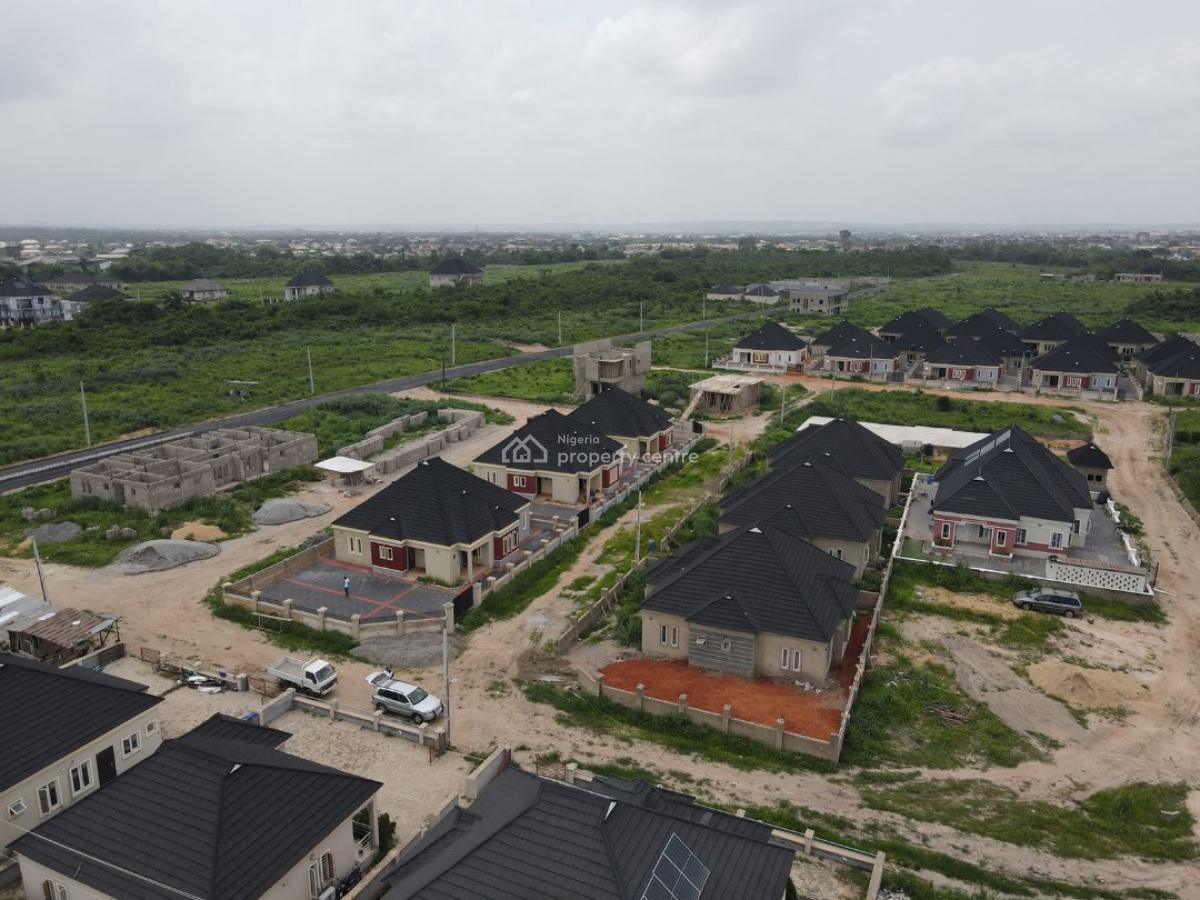 Affordable 3 Bedroom Bungalow Near Ikeja, Mowe/bluestone Shelter Prime Estate, Mowe Town, Ogun, Detached Bungalow for Sale