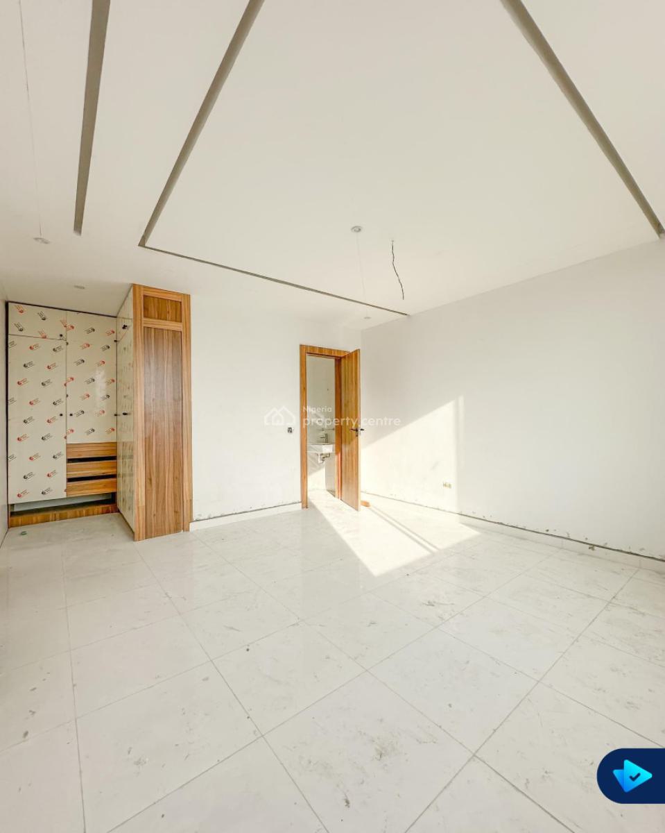 Nicely Built Built 2 Bedrooms Apartment, Victoria Island (vi), Lagos, Block of Flats for Sale