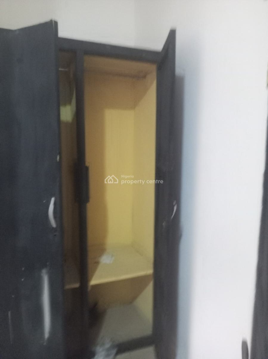 Newly Built 3 Bedrooms, Bucknor Estate, Isolo, Lagos, Flat / Apartment for Rent