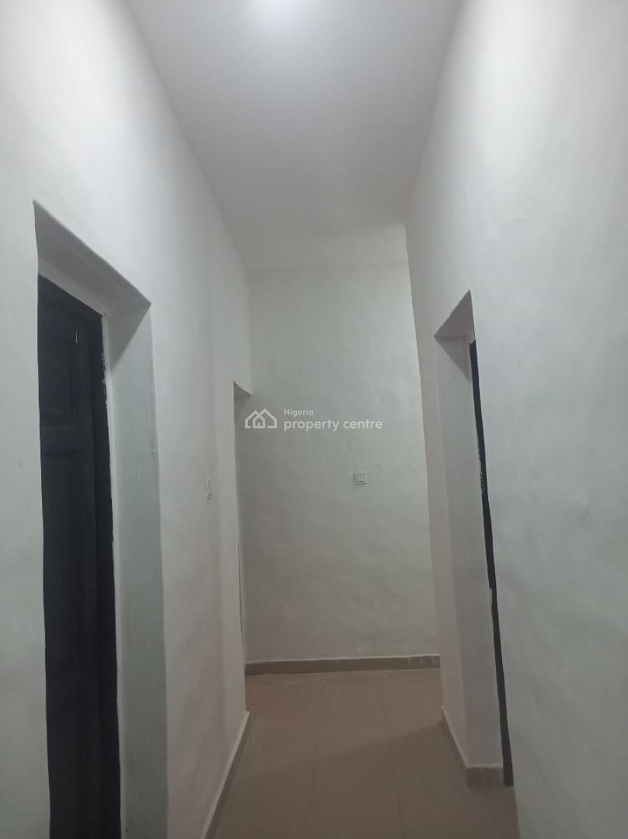 Newly Built 3 Bedrooms, Bucknor Estate, Isolo, Lagos, Flat / Apartment for Rent