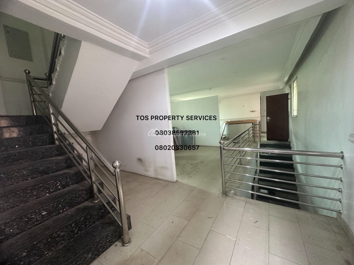 Massive 5 Bedroom Duplex Facing a Busy Road, Facing a Very Busy Road @ Lekki Phase 1, Lekki Phase 1, Lekki, Lagos, House for Rent