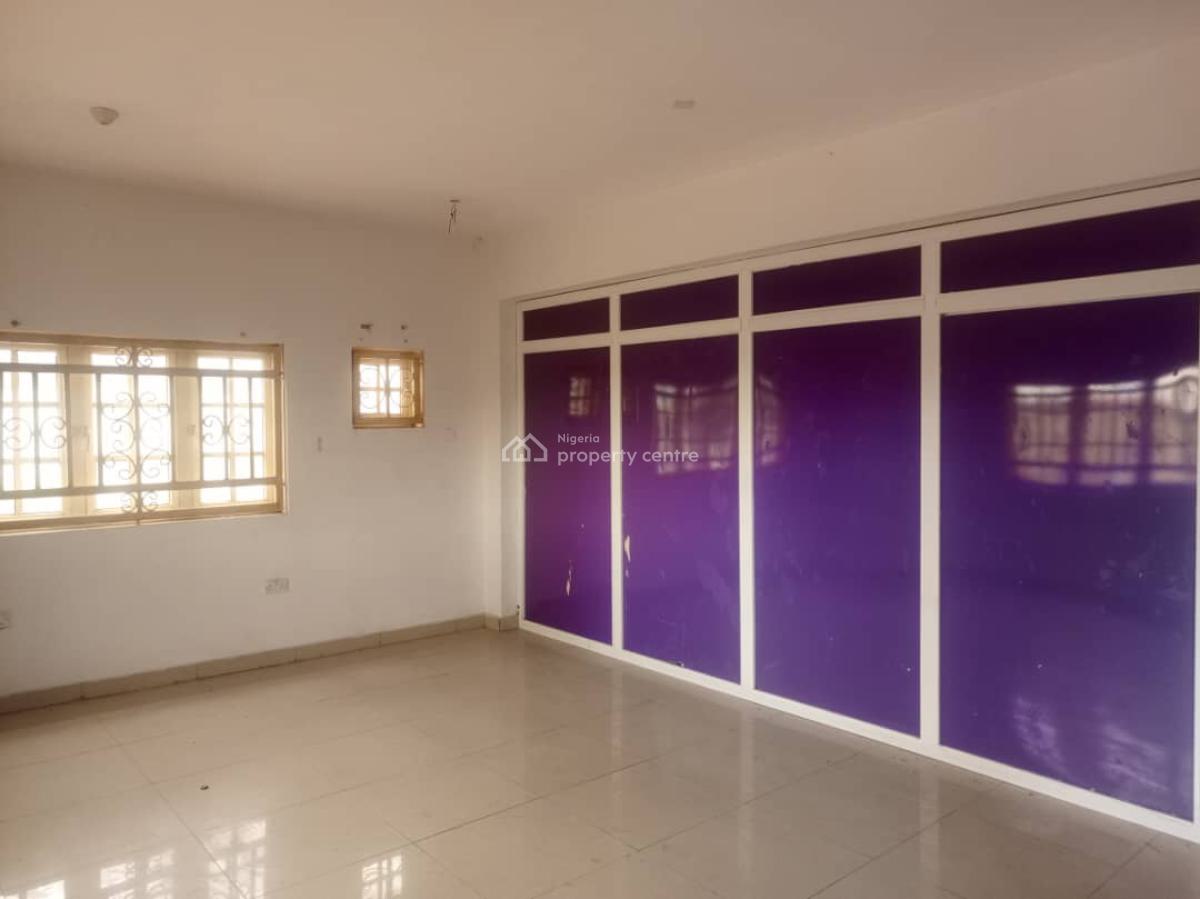 Standard Office Space in a Standard Plaza By The Express, Bogije, Ibeju Lekki, Lagos, Office Space for Rent