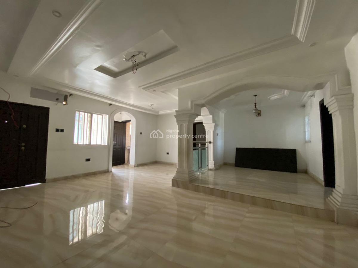 Standard 3 Bedroom Apartment, Omole Phase 2, Ikeja, Lagos, Flat / Apartment for Rent