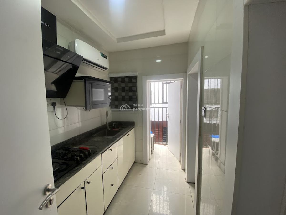 Standard 3 Bedrooms Apartment Available, Awuse Estate, Opebi, Ikeja, Lagos, House Short Let