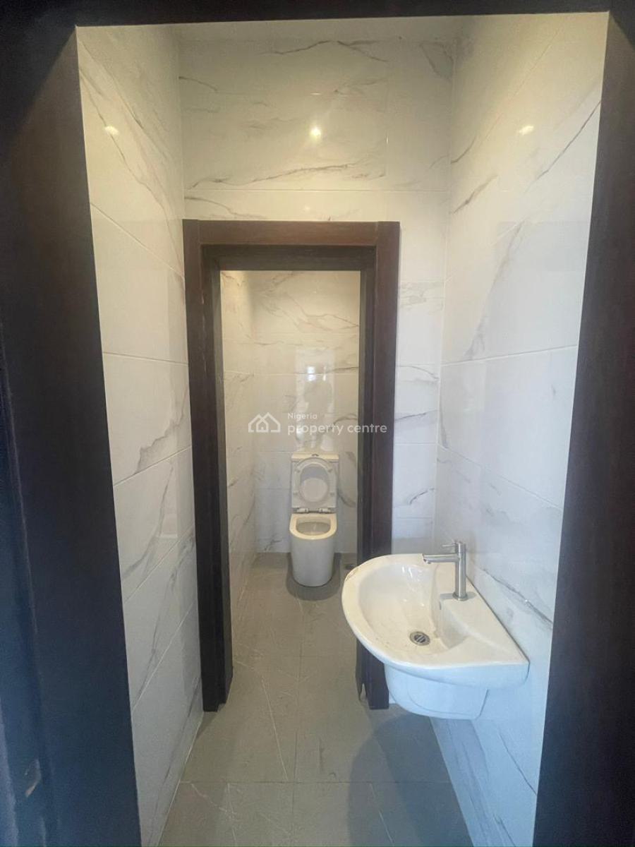 Luxurious and Spacious 4 Bedroom Townhouse on 2 Floors with Bq, New Road, Lekki Phase 2, Lekki, Lagos, Terraced Duplex for Sale