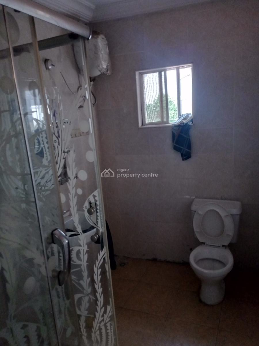 Decent & Clean 3 Bedroom Flat Apartment, Omole Phase 2, Ikeja, Lagos, Flat / Apartment for Rent
