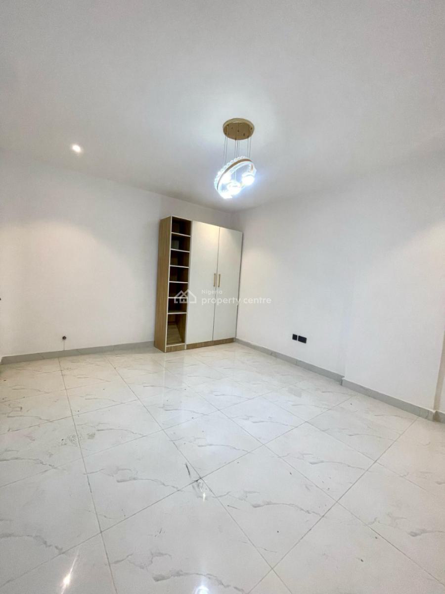 3 Bedroom Penthouse with Gym, Swimming Pool and Boys Quarters, Lekki Phase 1, Lekki Phase 1, Lekki, Lagos, Flat / Apartment for Sale