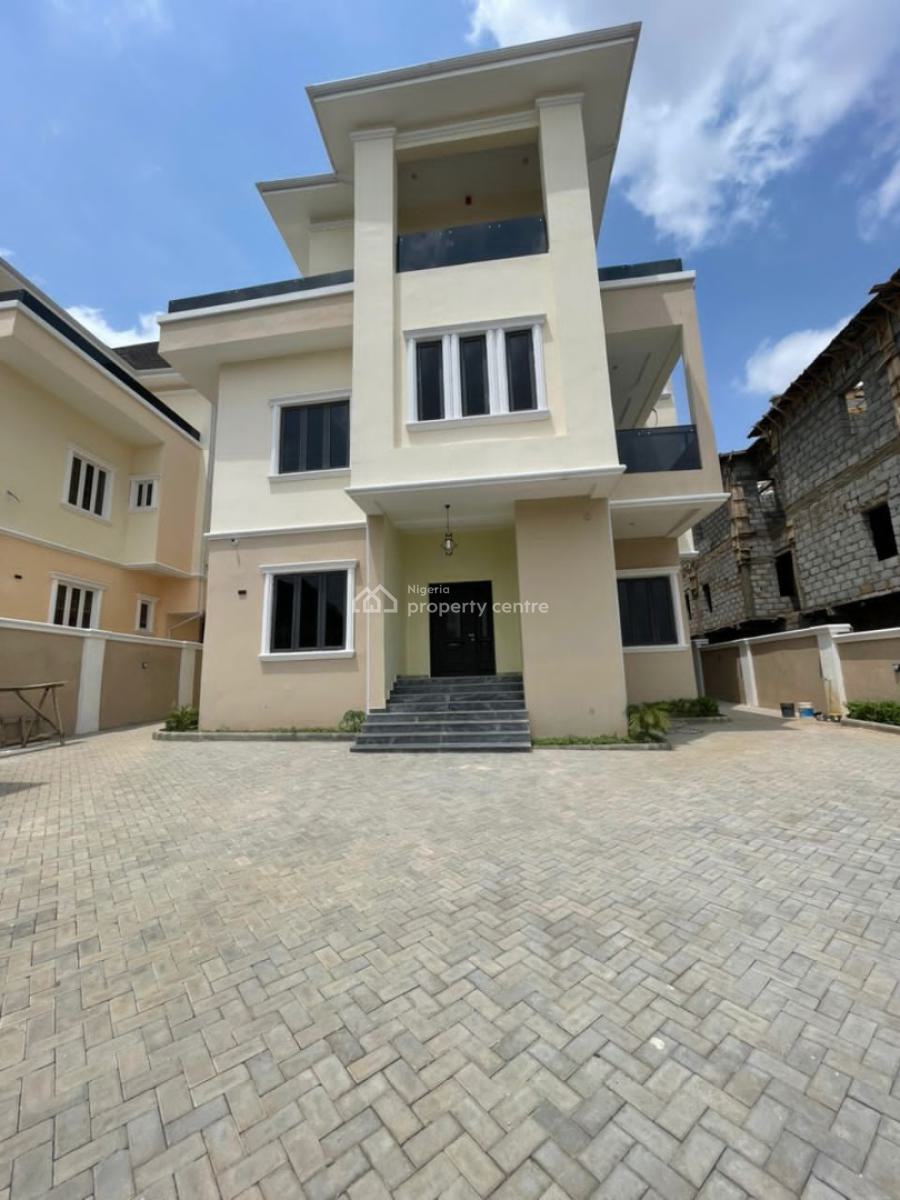7 Bedroom Detached Duplex with 3 Living Rooms 2 Rooms Bq, Guzape District, Abuja, Detached Duplex for Sale
