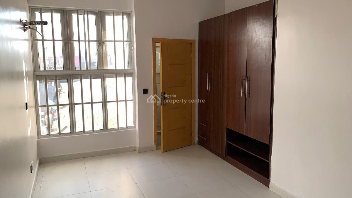 4 Bedroom Terrace Duplex with Bq, Royal Court Estate New Road Before Chevron, Lekki, Lagos, Terraced Duplex for Rent