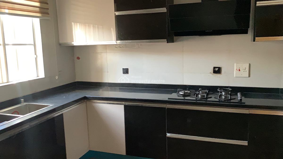 4 Bedroom Terrace Duplex with Bq, Royal Court Estate New Road Before Chevron, Lekki, Lagos, Terraced Duplex for Rent