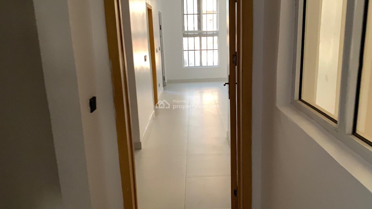 4 Bedroom Terrace Duplex with Bq, Royal Court Estate New Road Before Chevron, Lekki, Lagos, Terraced Duplex for Rent