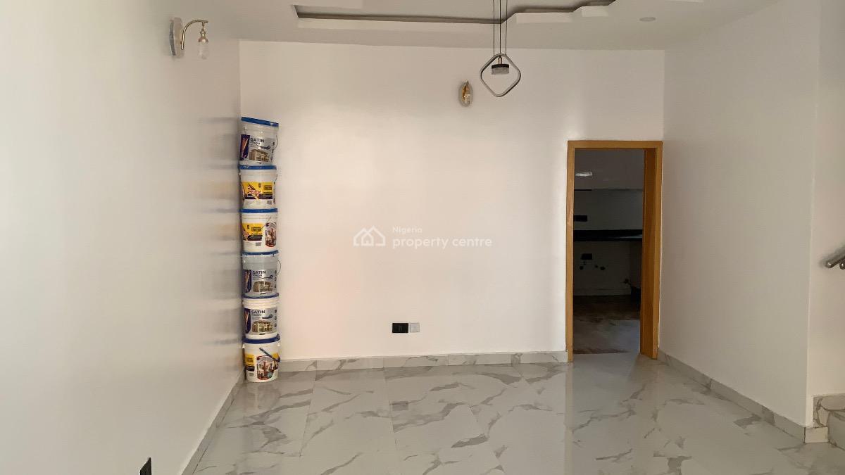 4 Bedroom Terrace Duplex with Bq, Royal Court Estate New Road Before Chevron, Lekki, Lagos, Terraced Duplex for Rent