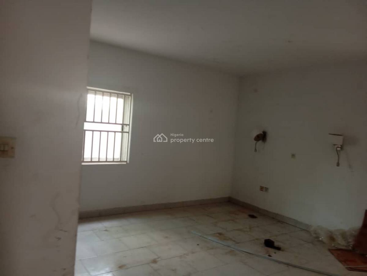 Decent 4bedroom Flat Ground-floor with Bq,pool, Old Ikoyi, Ikoyi, Lagos, Flat / Apartment for Rent