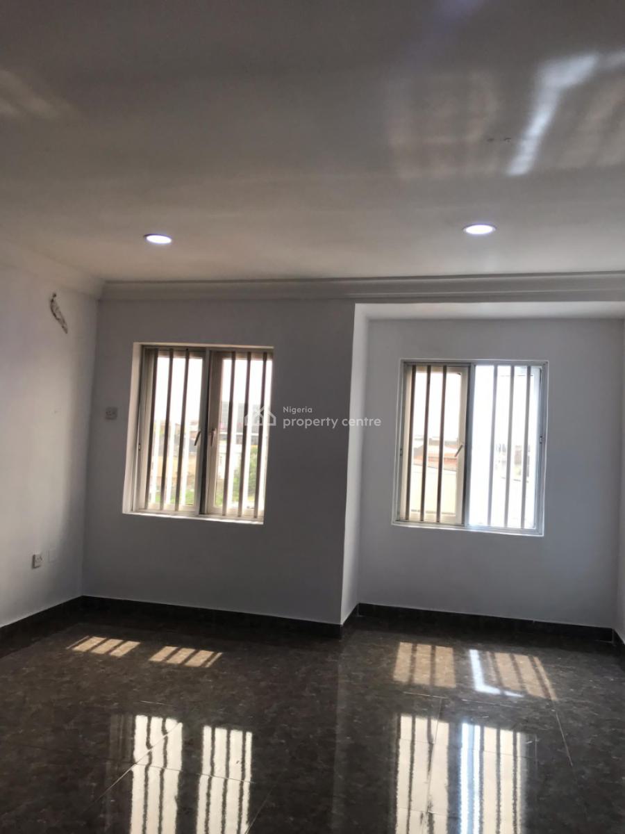 Well Maintained 2 Bedroom Apartment, Lekki Right, Lekki Phase 1, Lekki, Lagos, Flat / Apartment for Rent
