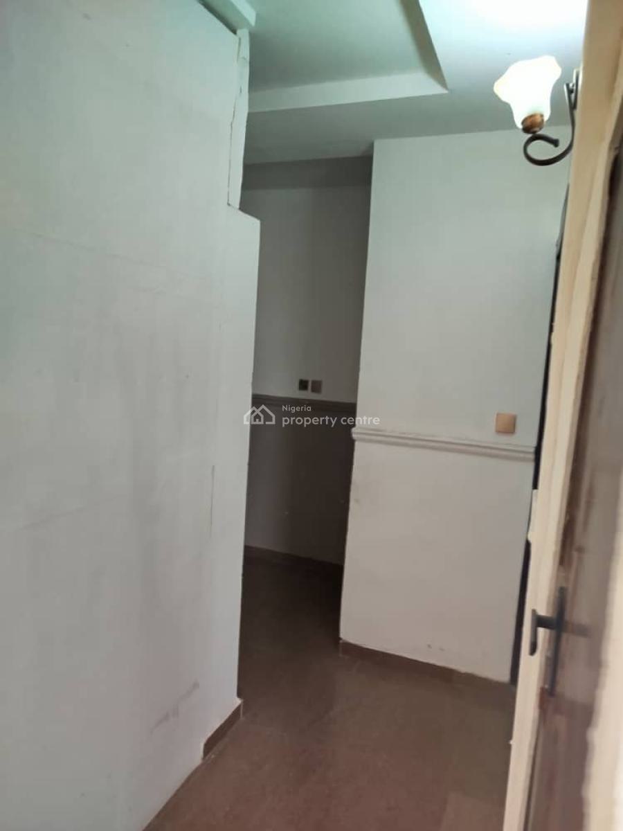 One Bedroom Apartment in a Decent Neighborhood, Works & Housing Estate 3rd Avenue, Gwarinpa, Abuja, Mini Flat (room and Parlour) for Rent