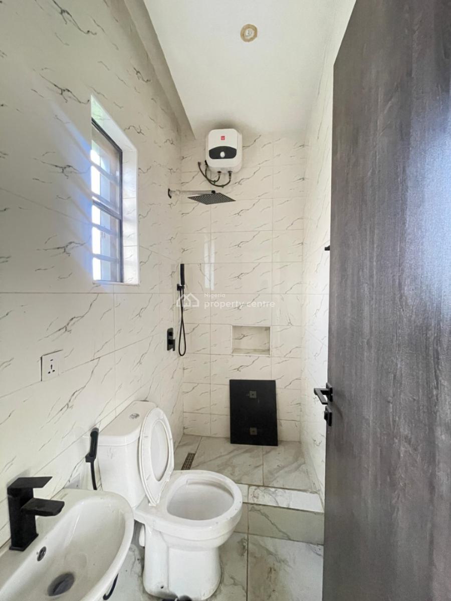 Beautiful Studio Apartment with Penthouse, Surulere, Lagos, Self Contain (single Rooms) for Sale