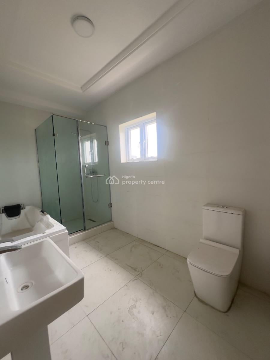 Spacious 6 Bedroom House, Western Foreshore Estate, By Pinnock Beach Estate, Osapa, Lekki, Lagos, Detached Duplex for Rent